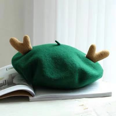 CUTE ANTLER CHRISTMAS BERET BY51011