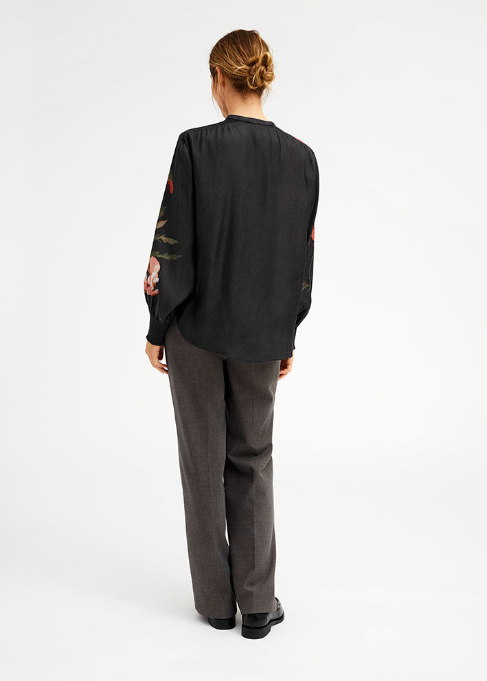 Gustav Sikka shirt with smock 50637 Skjorte - Dark Chocolate w. Coral Print